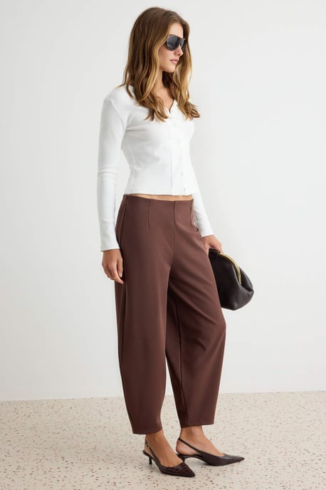 TRENDYOLMİLLA Dames Bruin Effen Barrel-model Normale taille Broeken - Image 4