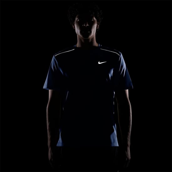 Nike Heren T-shirt Miler met Swoosh en reflecterende details (Lichtblauw) - Image 4