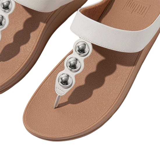 Fit Flop Lederen sandalen met teenband en sleehak met spiegelende koepel voor dames (Wit) - Image 6