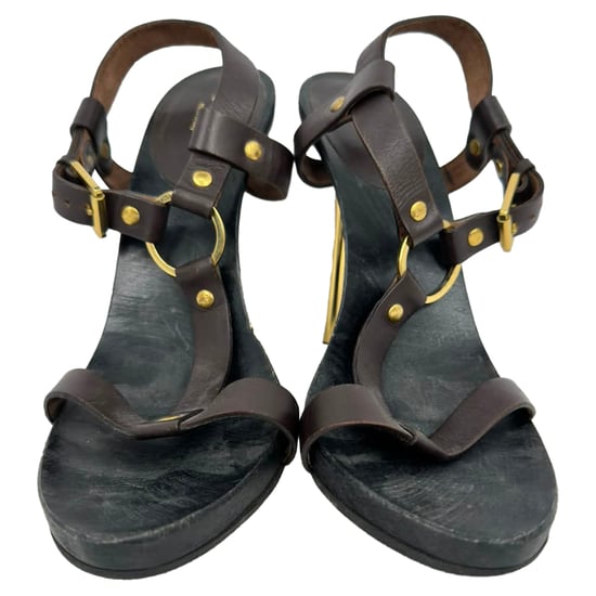 Gucci Kylie T-strap sandalen met hakken in bruin leer - Image 2
