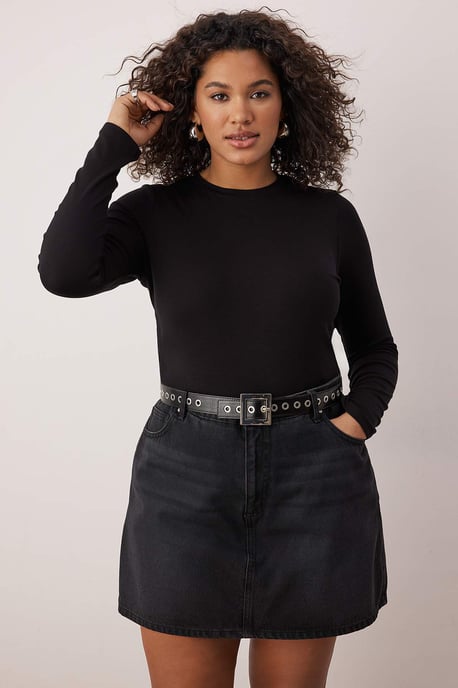 Trendyol Curve Dames Zwart Effen Lang Getailleerd Grote maten Blouses - Image 5