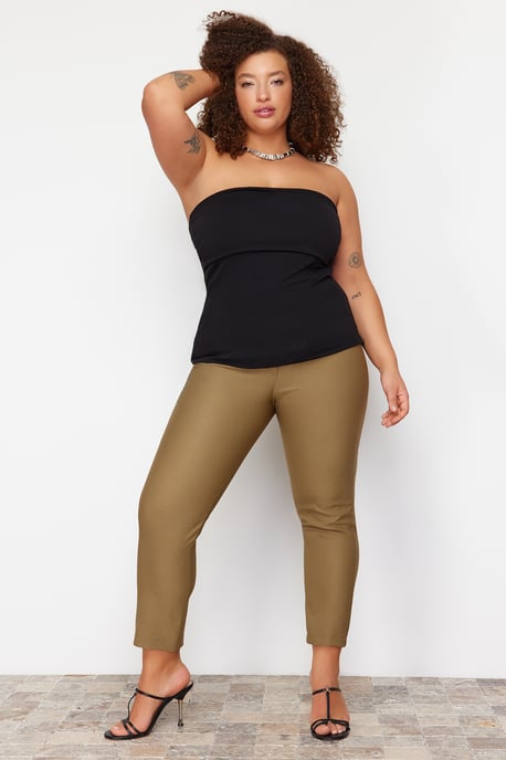 Trendyol Curve Dames Zwart Effen Mouwloos Getailleerd Grote maten Blouses - Image 6