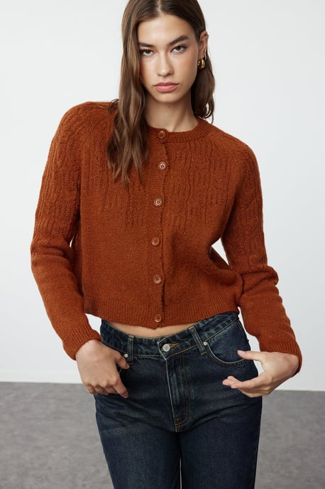 TRENDYOLMİLLA Dames Bruin Ajour Lang Regular fit Vesten - Image 1