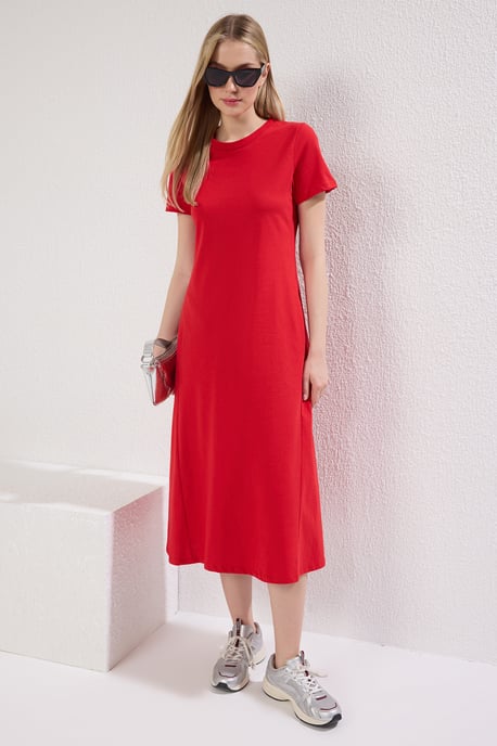 TRENDYOLMİLLA Dames Rood Effen Midi Kort Casual A-lijn Jurken - Image 4