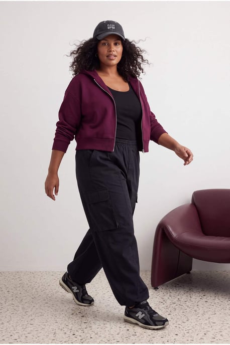 Trendyol Curve Dames Paars Effen Lang, Regular fit Grote maten Sweatshirts - Image 6