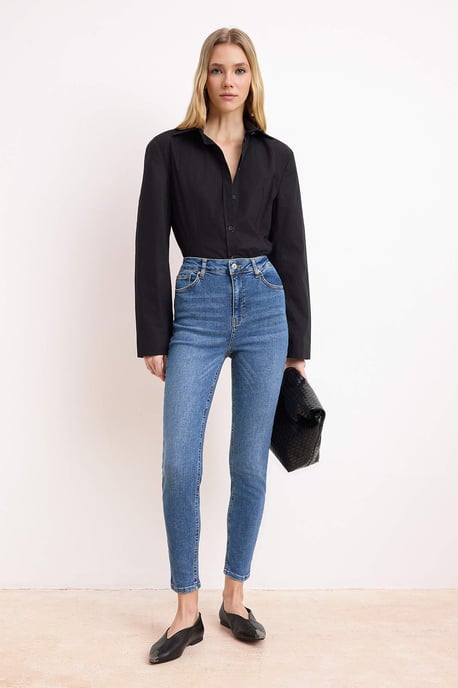 TRENDYOLMİLLA Dames Blauw Effen Skinny Hoge taille Jeans - Image 1