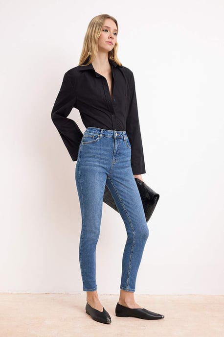 TRENDYOLMİLLA Dames Blauw Effen Skinny Hoge taille Jeans - Image 6