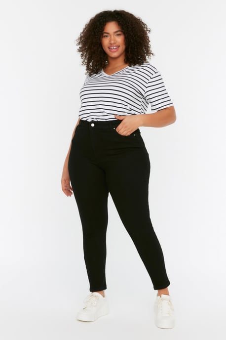 Trendyol Curve Dames Zwart Effen Skinny Hoge taille Grote maten Jeans - Image 1