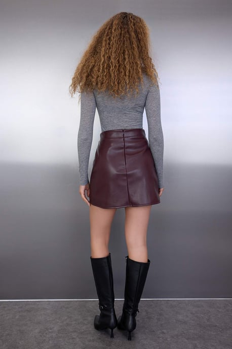 TRENDYOLMİLLA Dames Bordeaux Effen Kort / Mini A-lijn A-lijn Rokken - Image 3