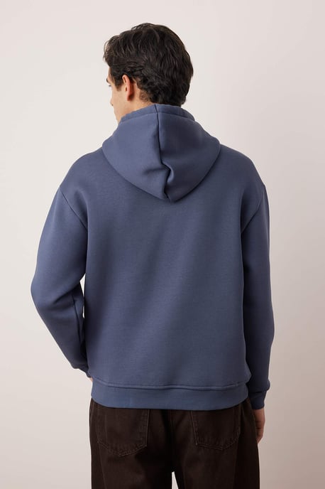 TRENDYOL MAN Heren Donkerblauw Slogan Lang Oversized Sweatshirts - Image 3