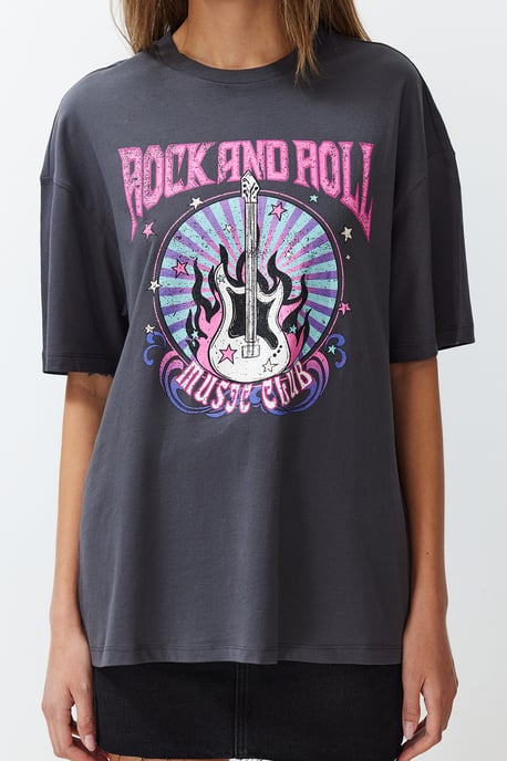TRENDYOLMİLLA Dames Grijs Grafisch Kort Oversized T-shirts - Image 3