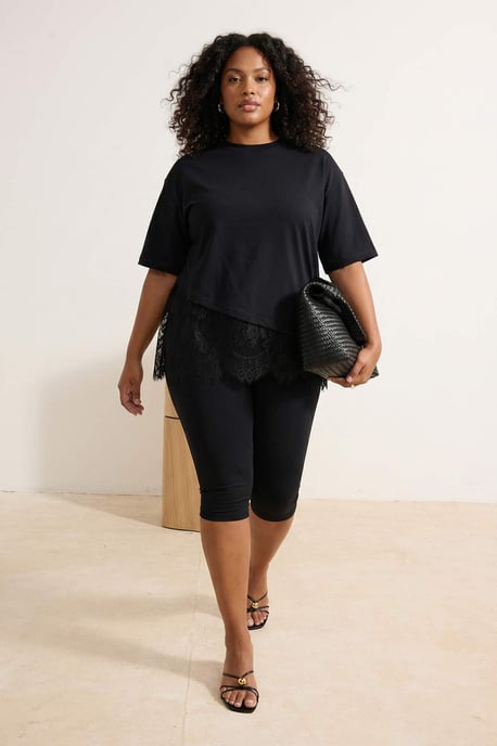 Trendyol Curve Dames Zwart Effen Kort Oversized Grote maten T-shirts - Image 2