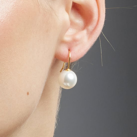 Luxenter Essential Oorbellen in 925 Sterling Zilver en Witte Parel afgewerkt in 18 karaat geel goud - Image 3