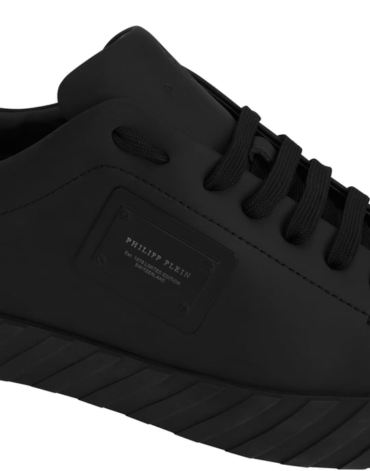 Lo-Top Sneakers Placca - Image 2