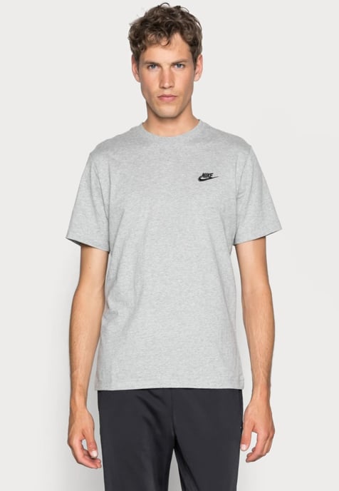 Nike Sportswear T-shirt Club in grijs - Image 1