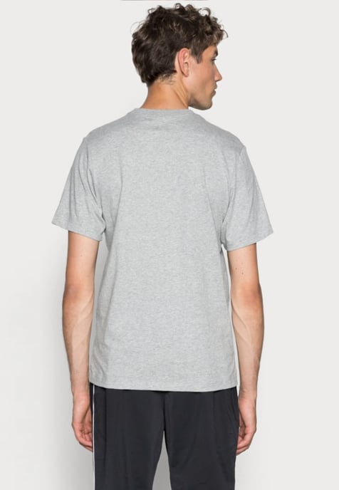 Nike Sportswear T-shirt Club in grijs - Image 2