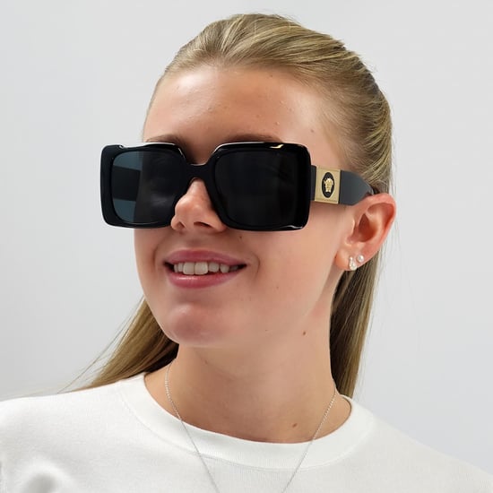 Versace Vierkante Dames Zwarte Donkergrijze Zonnebril - Image 6