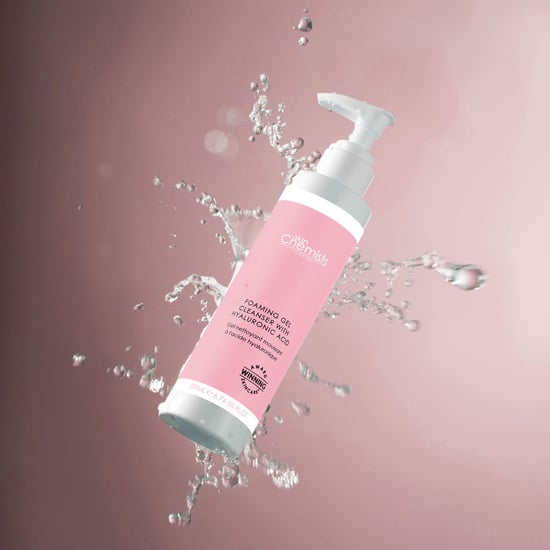 skinChemists Schuimende anti-aging reinigingsgel met hyaluronzuur 200 ml - Image 2