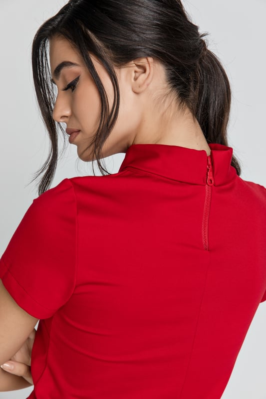 Rode top met korte mouwen