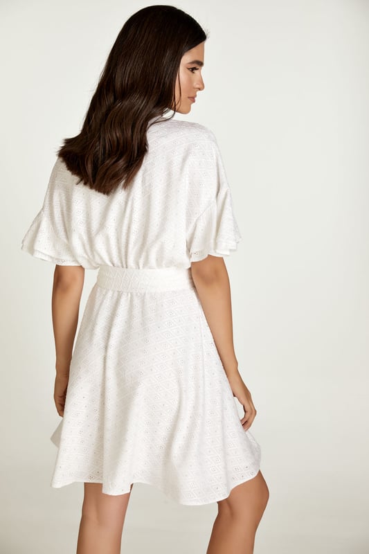 Witte Geborduurde Jurk met Ruches Mouwen